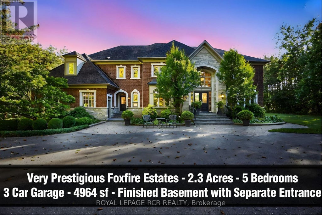 7 Deer Run, Uxbridge