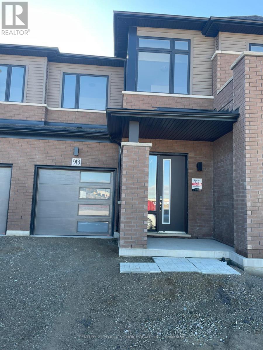 913 Douro Street, Stratford