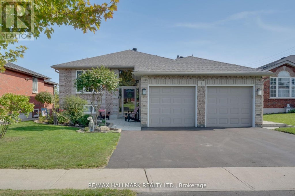 5 Pacific Avenue, Barrie (little Lake)