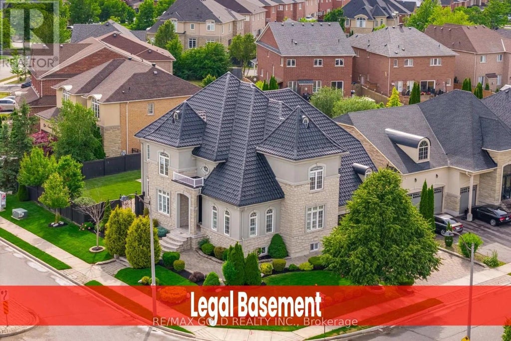 2 Belleville Drive, Brampton (vales Of Castlemore North)