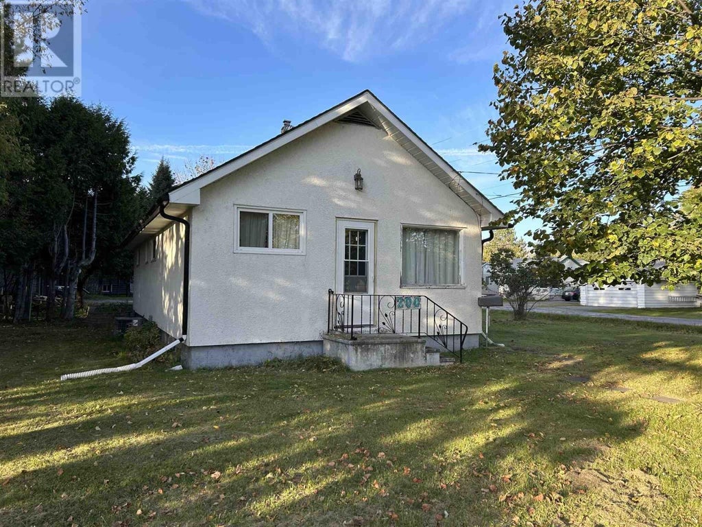 200 Sixth Street W, Fort Frances