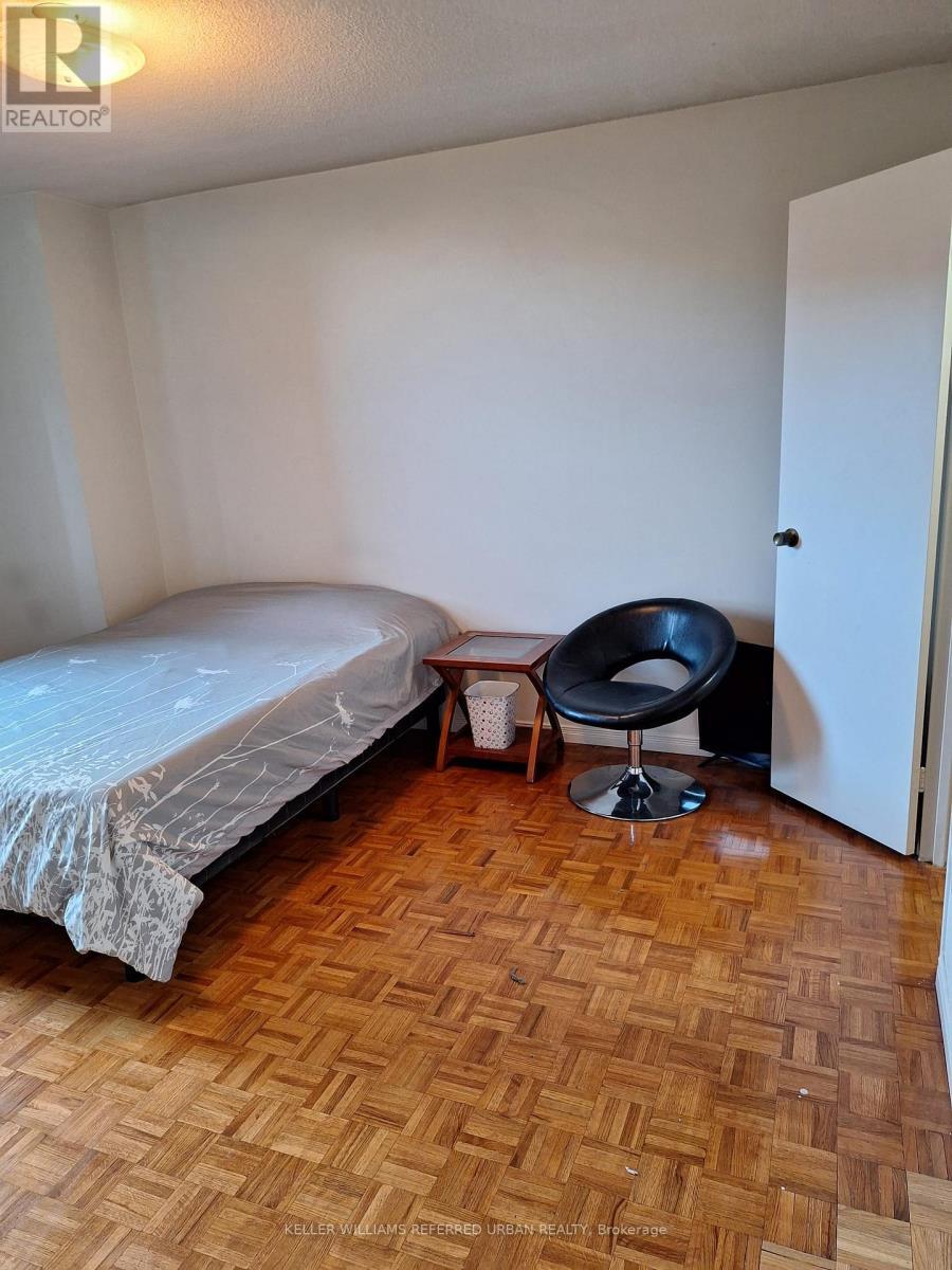 403 - 1250 Bridletowne Circle, Toronto (l'amoreaux)