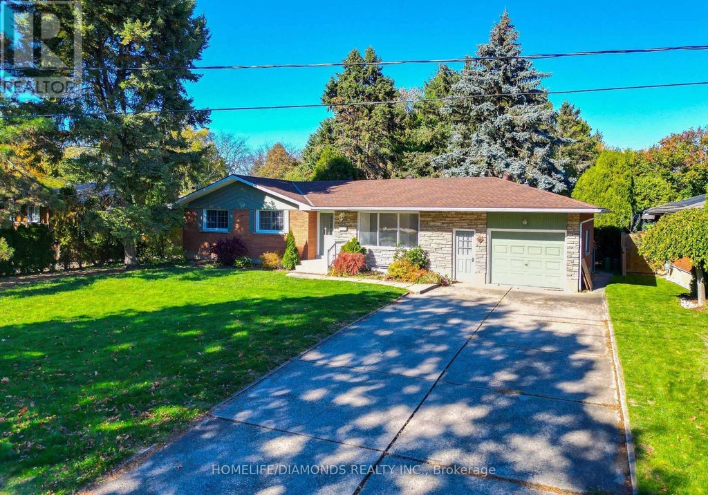 17 Old Coach Road, St. Catharines (lakeshore)