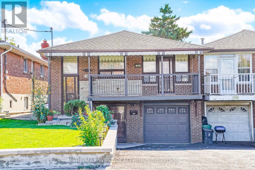 139 Shoreham Drive, Toronto (black Creek)