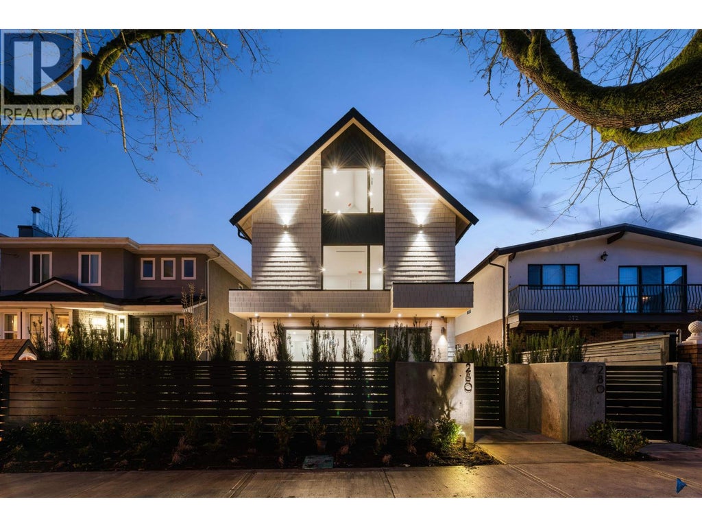 2 280 E 32 Avenue, Vancouver