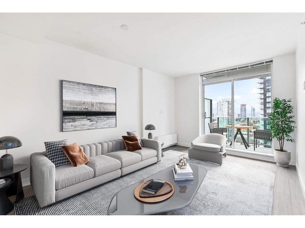 2406 13655 Fraser Highway, Surrey