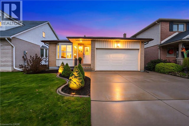 42 Sutton Court, Stoney Creek