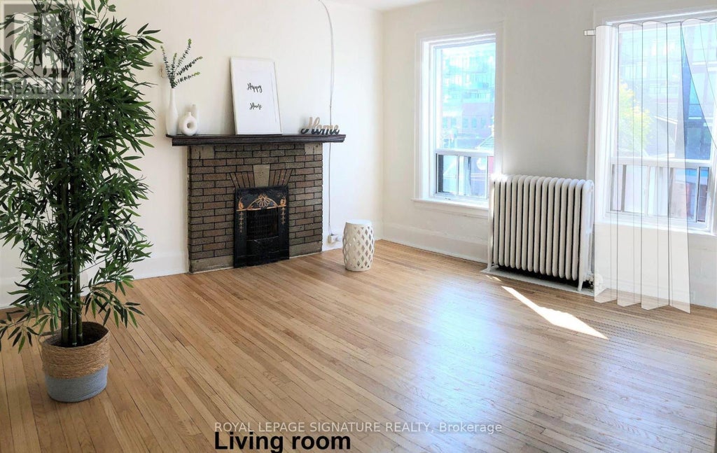 3 - 1 Hamilton Street E, Toronto (south Riverdale)