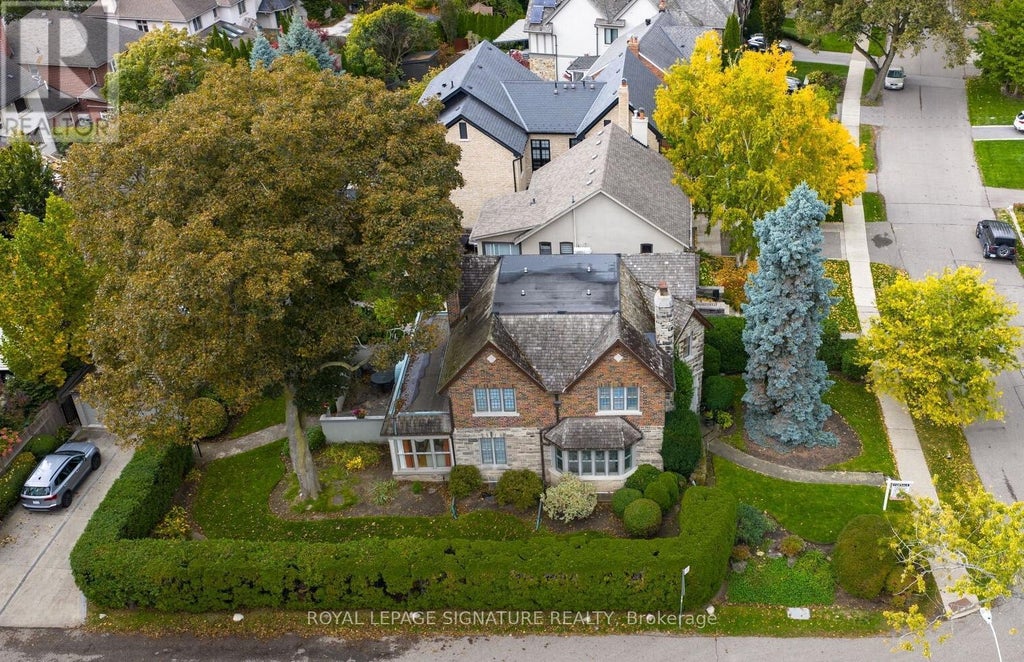 51 Strath Avenue, Toronto (kingsway South)