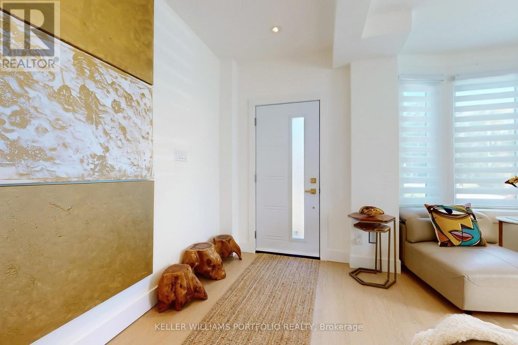 22 Pitt Avenue, Toronto (clairlea-Birchmount)