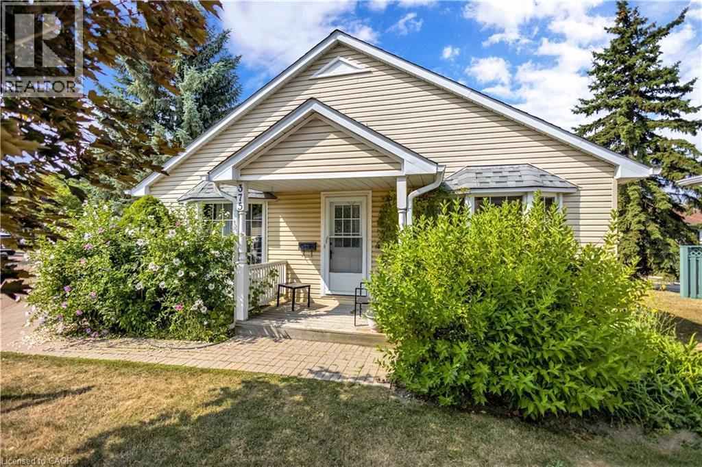 375 Silverbirch Boulevard, Hamilton