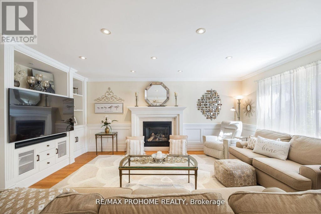 42 Foundry Crescent, Markham (raymerville)