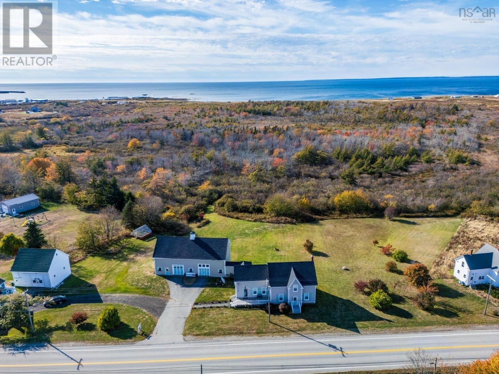 8793 Highway 1, Meteghan River