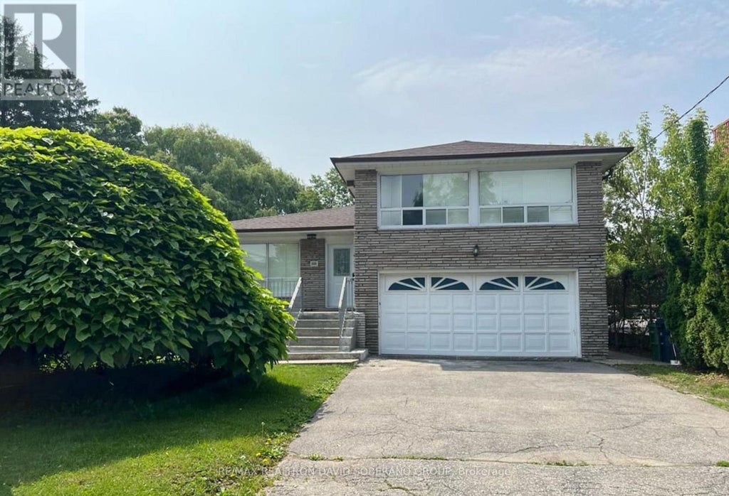 147 Almore Avenue, Toronto (clanton Park)