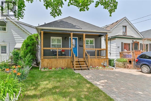 95 Houghton Avenue N, Hamilton