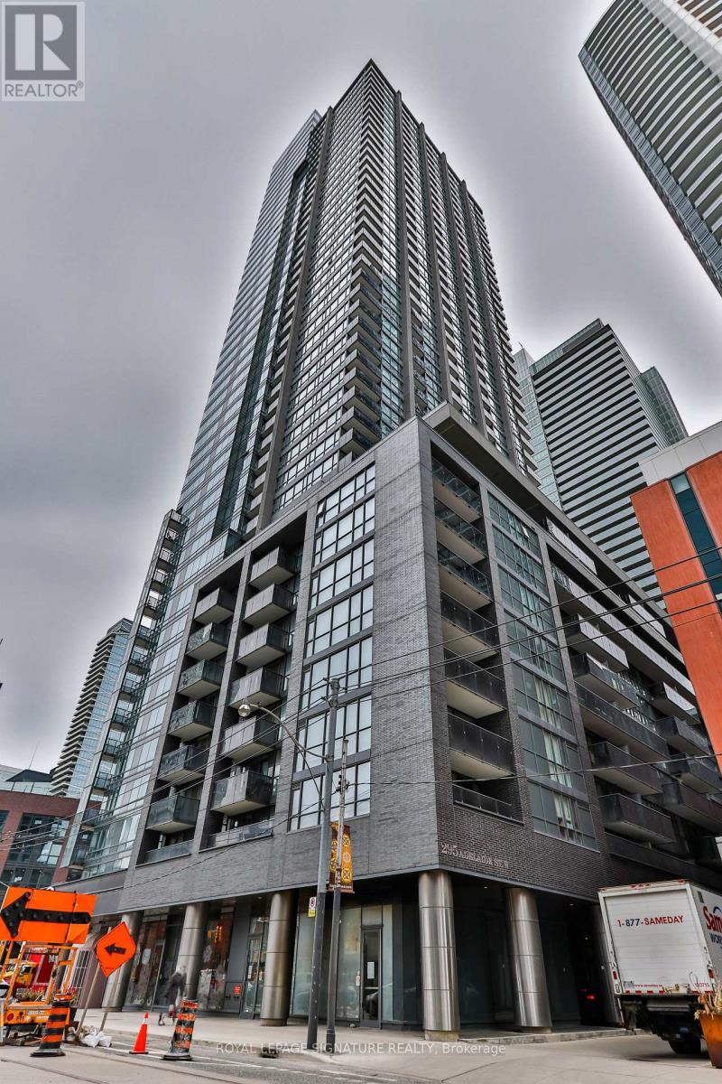 812 - 295 Adelaide Street W, Toronto (waterfront Communities)