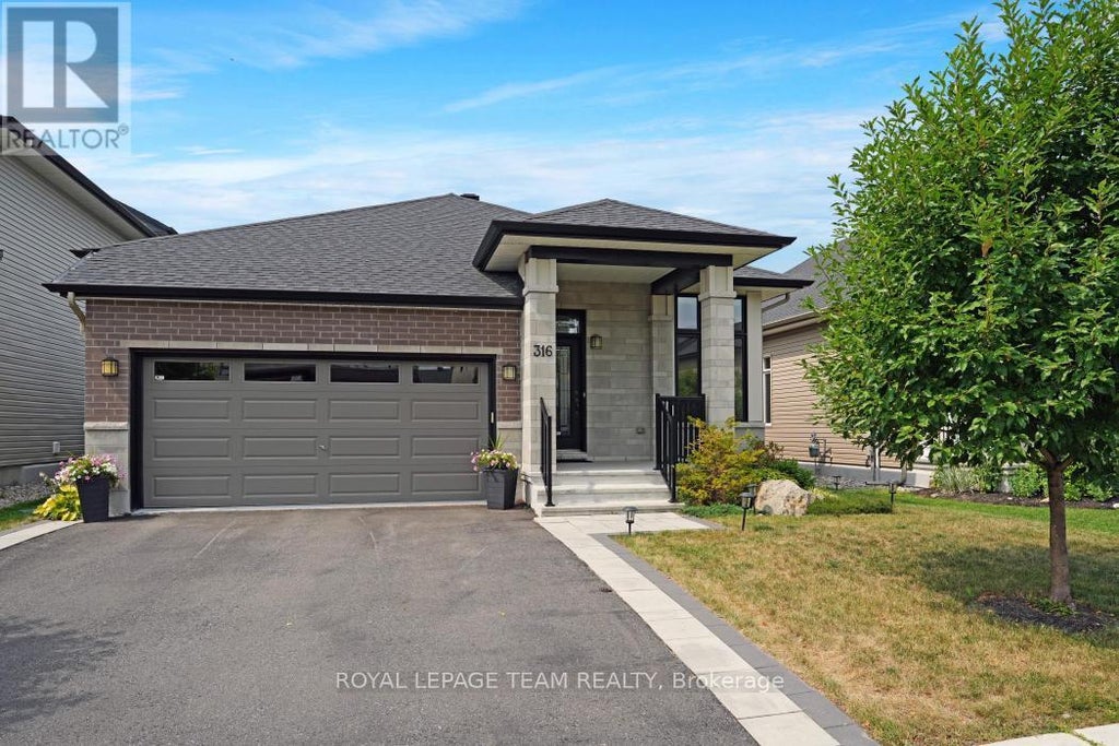 316 Serenade Crescent W, Ottawa
