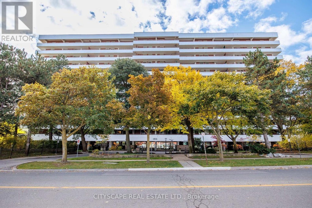 1 Royal Orchard Boulevard, Markham (royal Orchard)