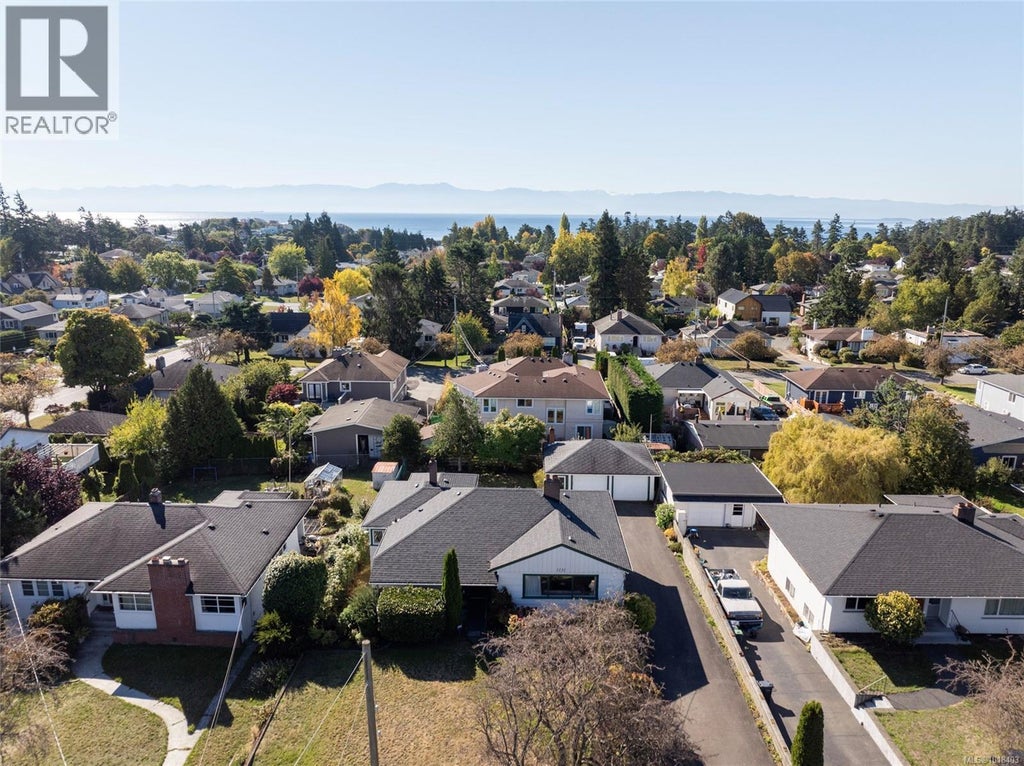 1131 Heald Avenue, Esquimalt