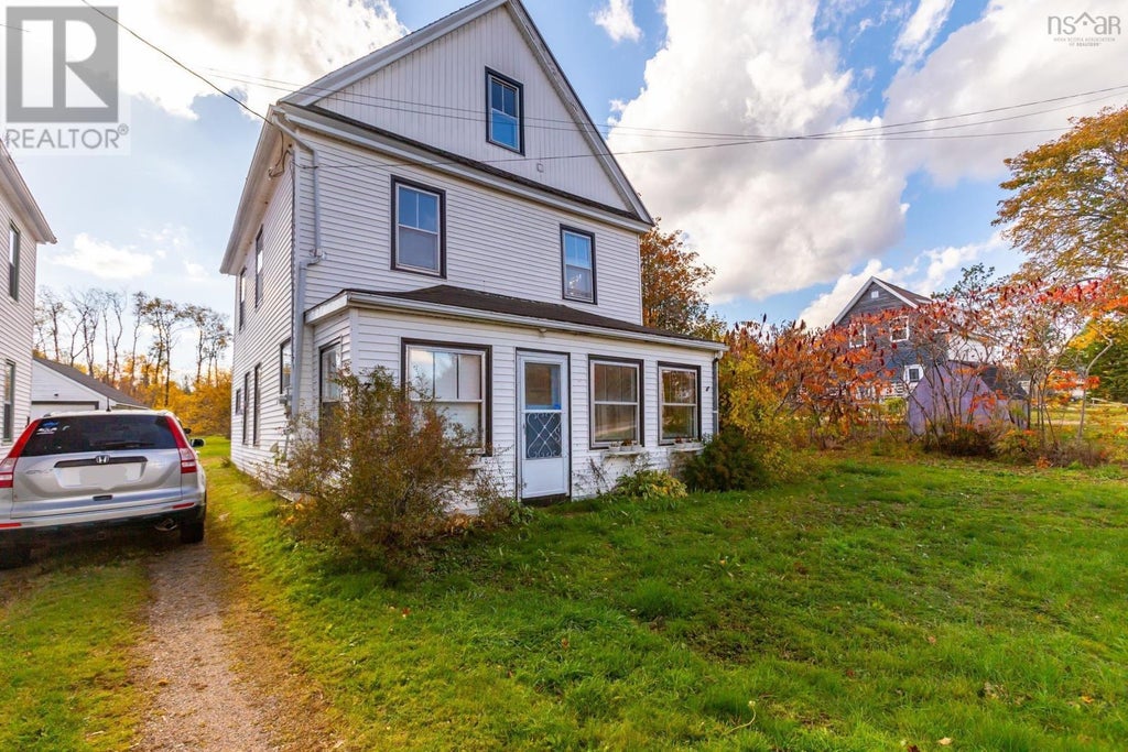 771 Highway 10, Springfield