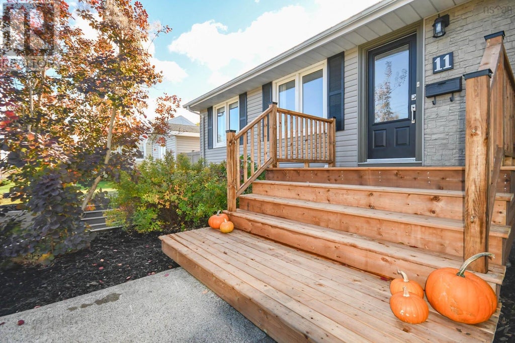 11 Walters Street, Dartmouth