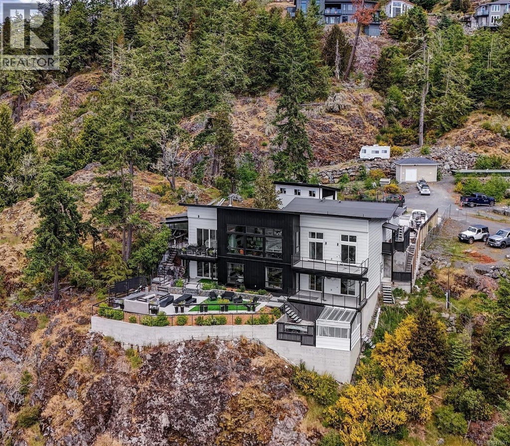 7551 Ocean Park Place, Sooke