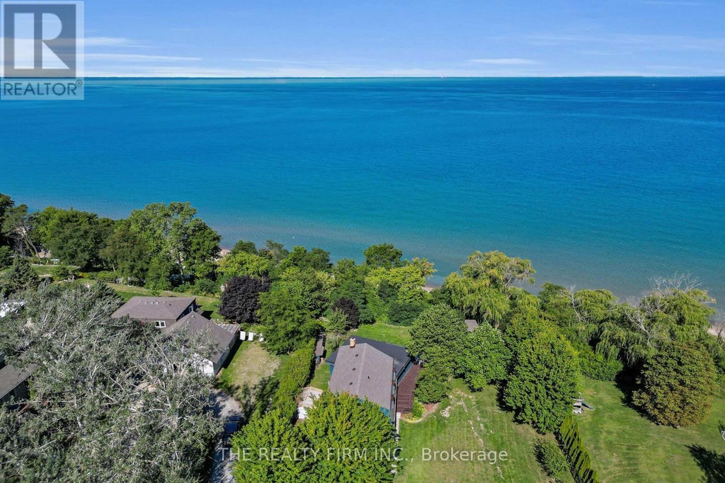 3692 Beverly Glen, Plympton-Wyoming (plympton Wyoming)