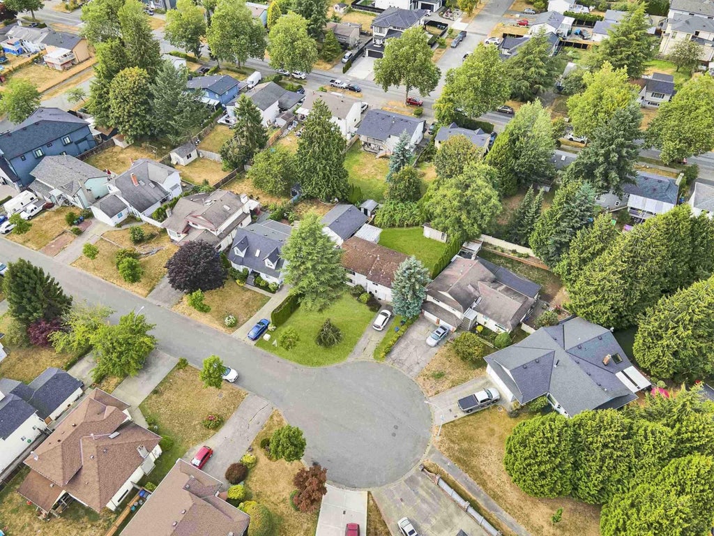 15307 85a Avenue, Surrey