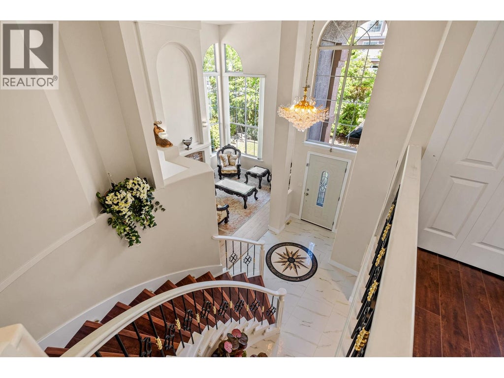 2622 Sandstone Crescent, Coquitlam