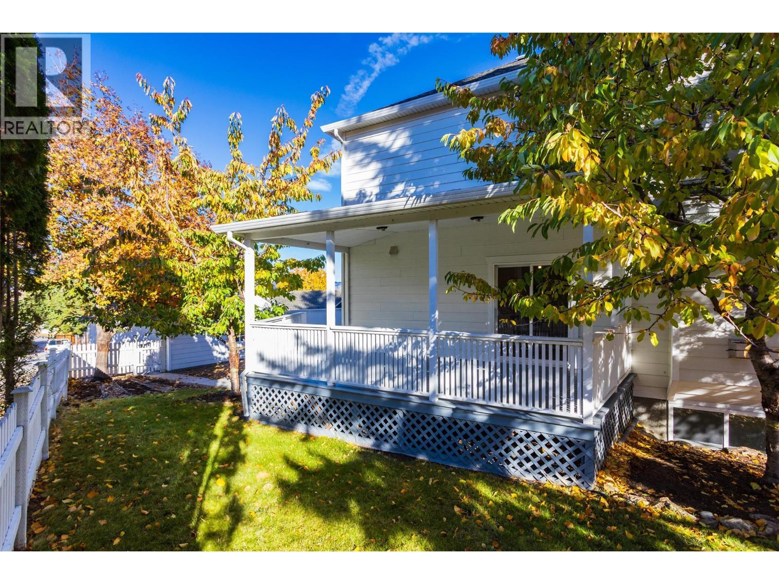 388 Mccarren Avenue. Kelowna, British Columbia