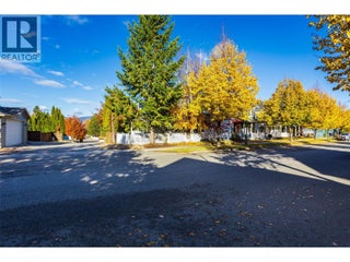 388 Mccarren Avenue. Kelowna, British Columbia