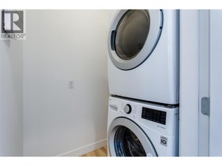 388 Mccarren Avenue. Kelowna, British Columbia