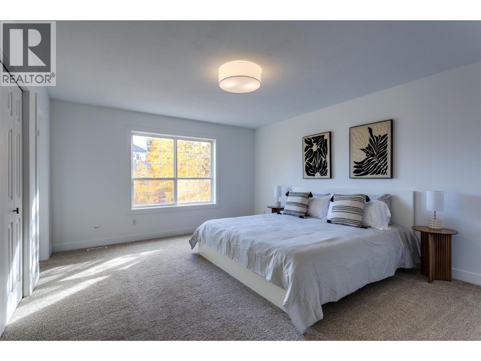 388 Mccarren Avenue. Kelowna, British Columbia