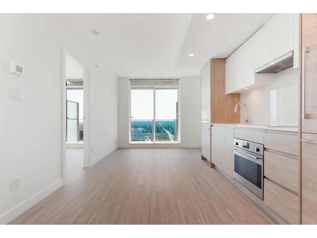 2301 13615 Fraser Highway, Surrey