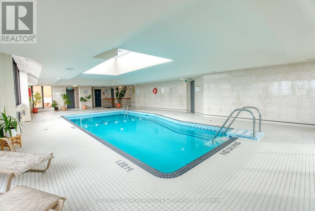 1105 - 556 Laurier Avenue W, Ottawa