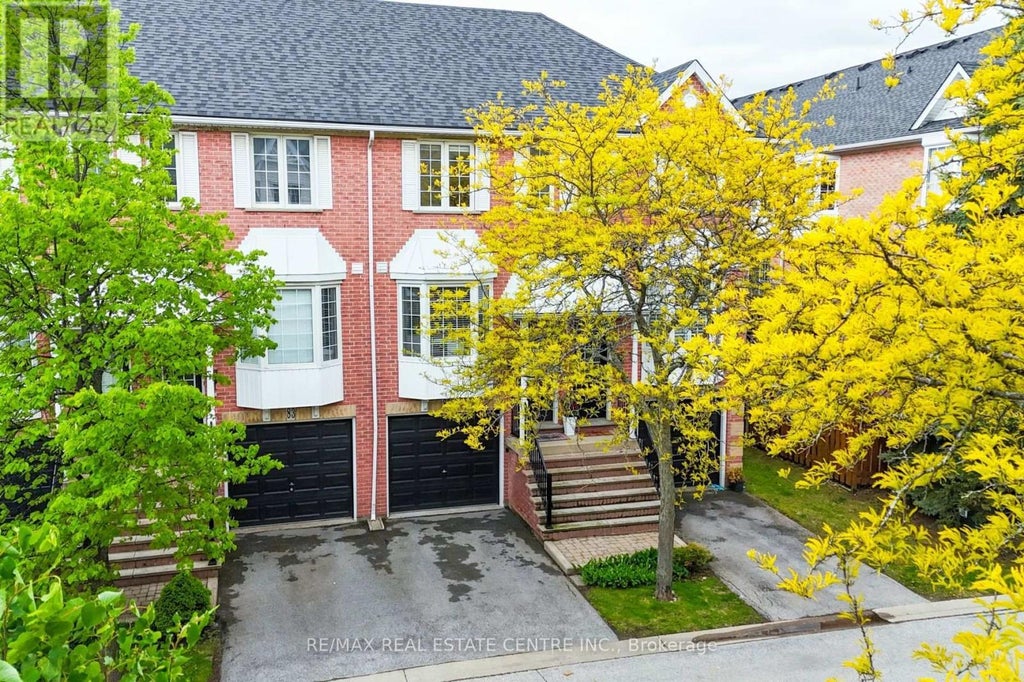 82 - 3480 Upper Middle Road, Burlington (palmer)