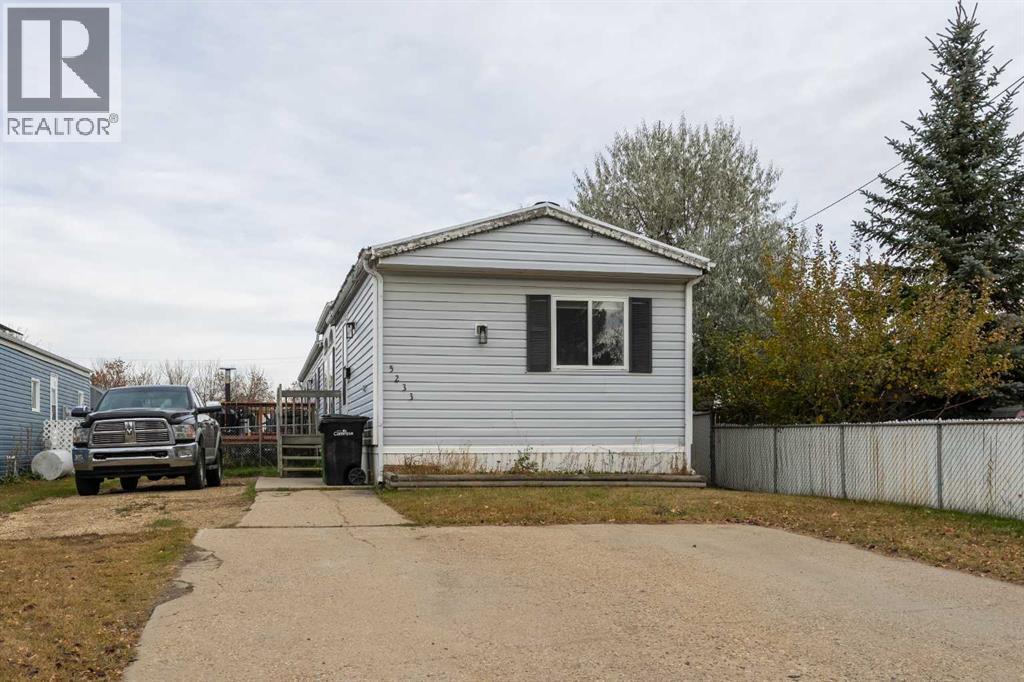 5233 47 Street, Camrose