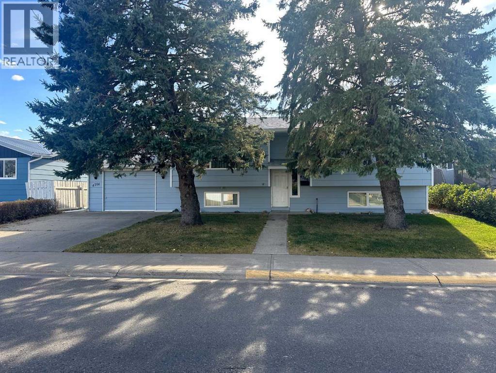 4706 60 Avenue, Taber