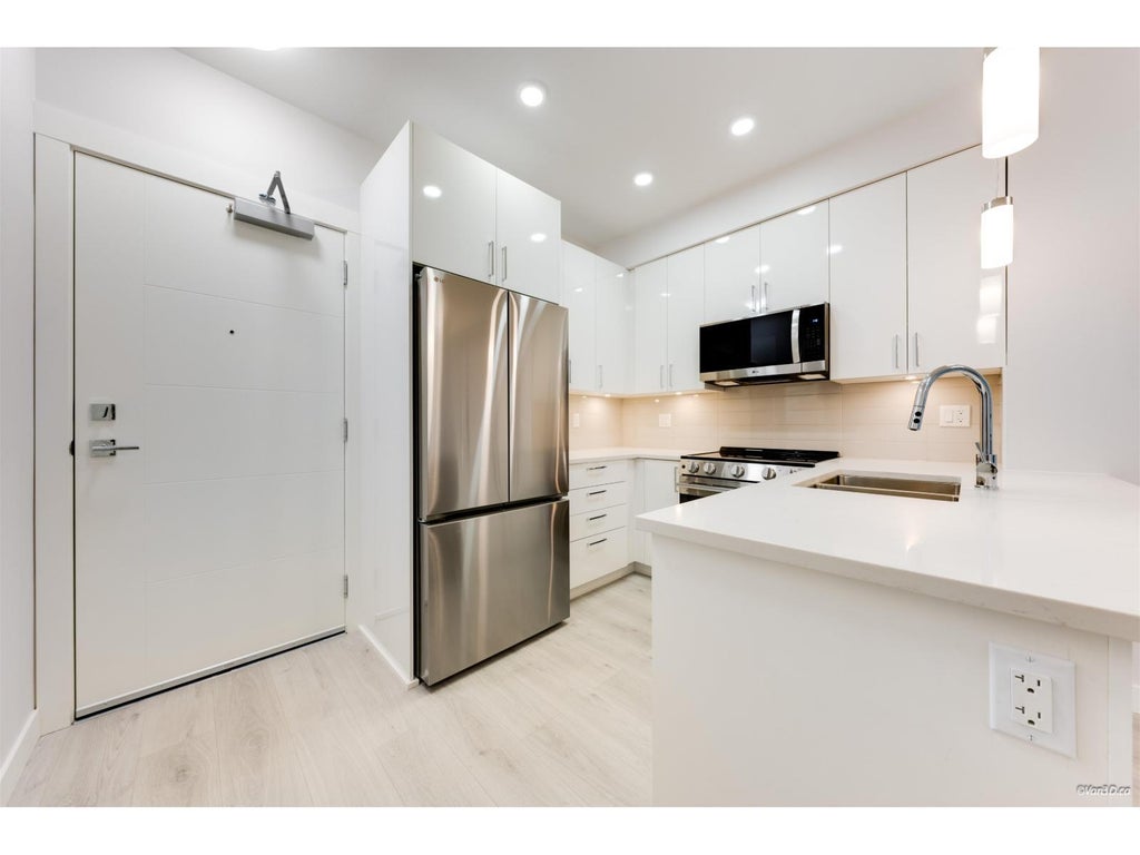 213 33886 Pine Street, Abbotsford