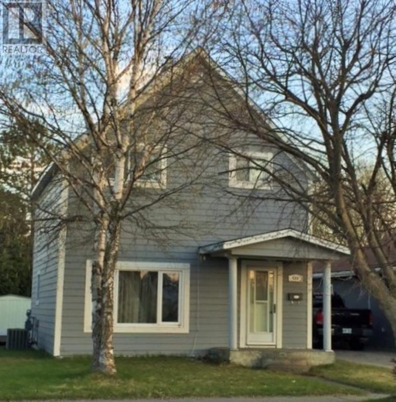 525 Second St E, Fort Frances