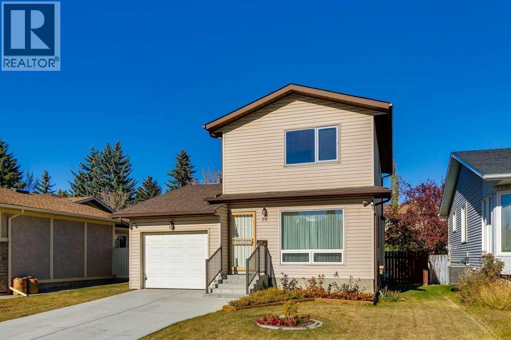 76 Woodstock Road Sw, Calgary