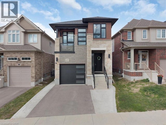657 Benninger Drive, Kitchener