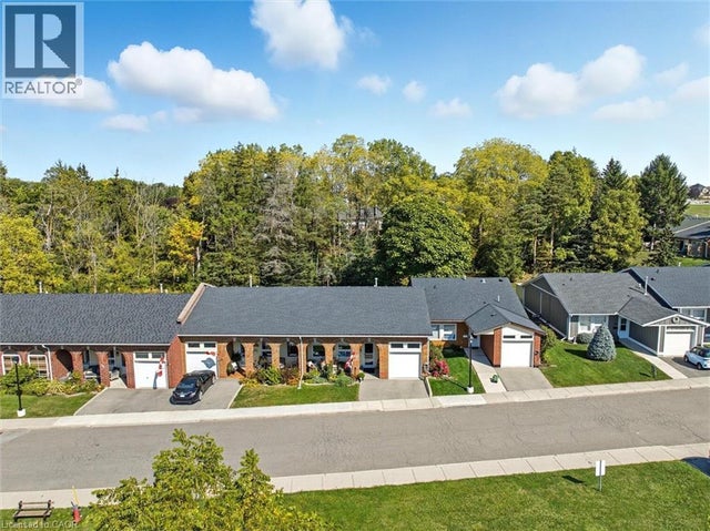 34 Cardinal Mindszenty Boulevard, Hamilton