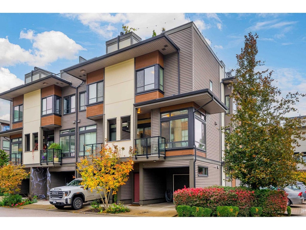 51 7811 209 Street, Langley