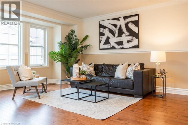 38 Archibald Mews, Toronto