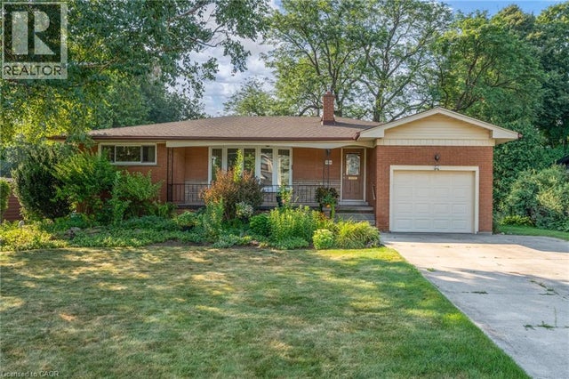 654 Hiawatha Boulevard, Ancaster