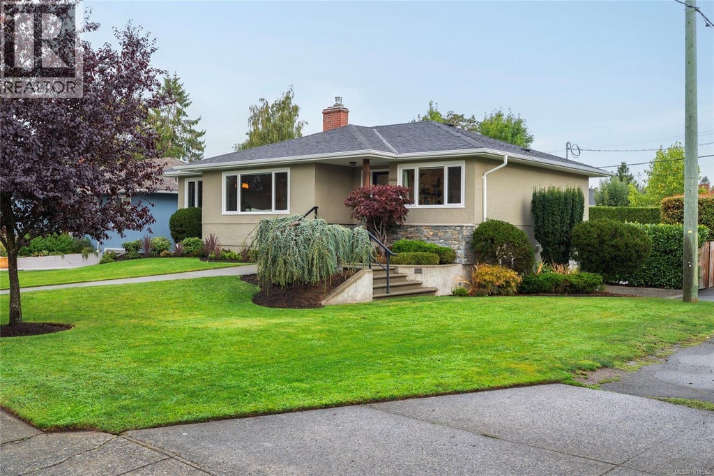 2248 Pacific Avenue, Oak Bay