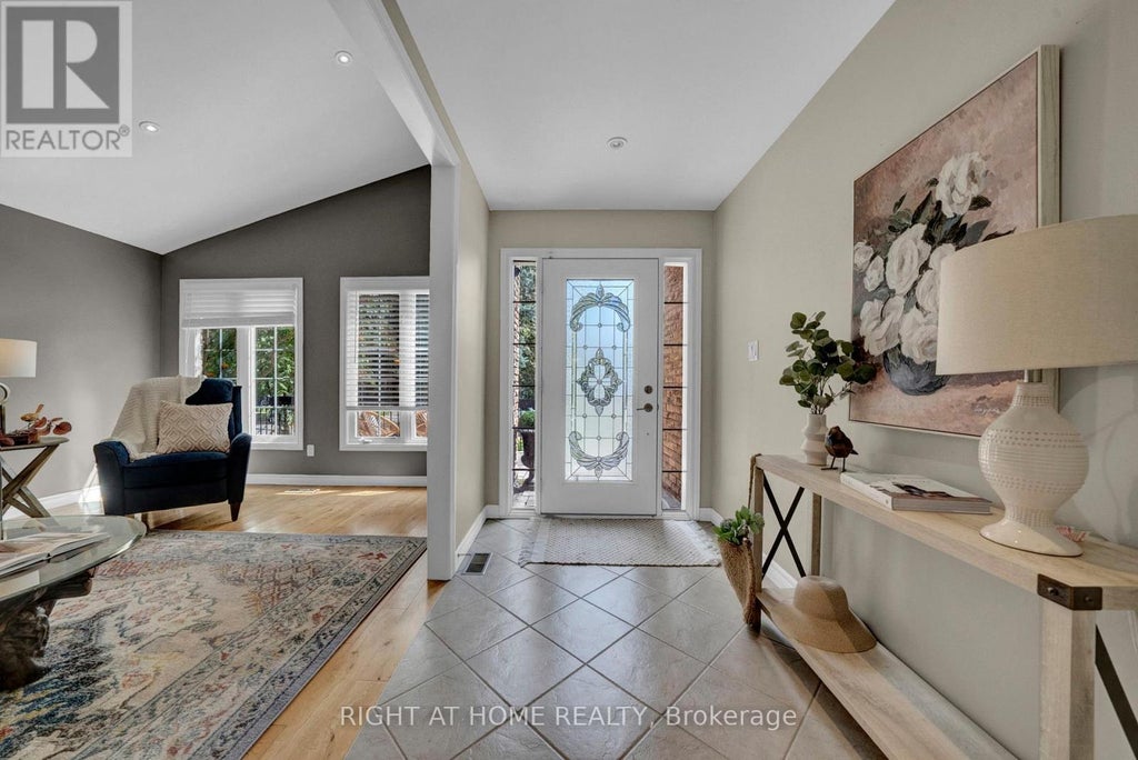 1194 Northgate Crescent, Oshawa (centennial)