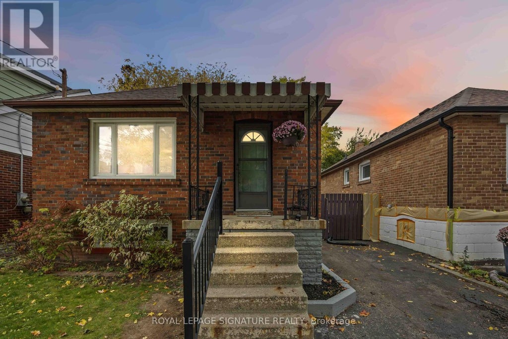 101 Sharpe Street, Toronto (birchcliffe-Cliffside)