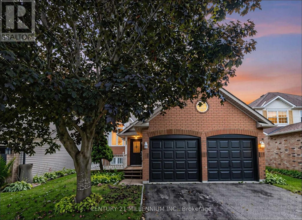 425 Elmwood Court, Oshawa (samac)